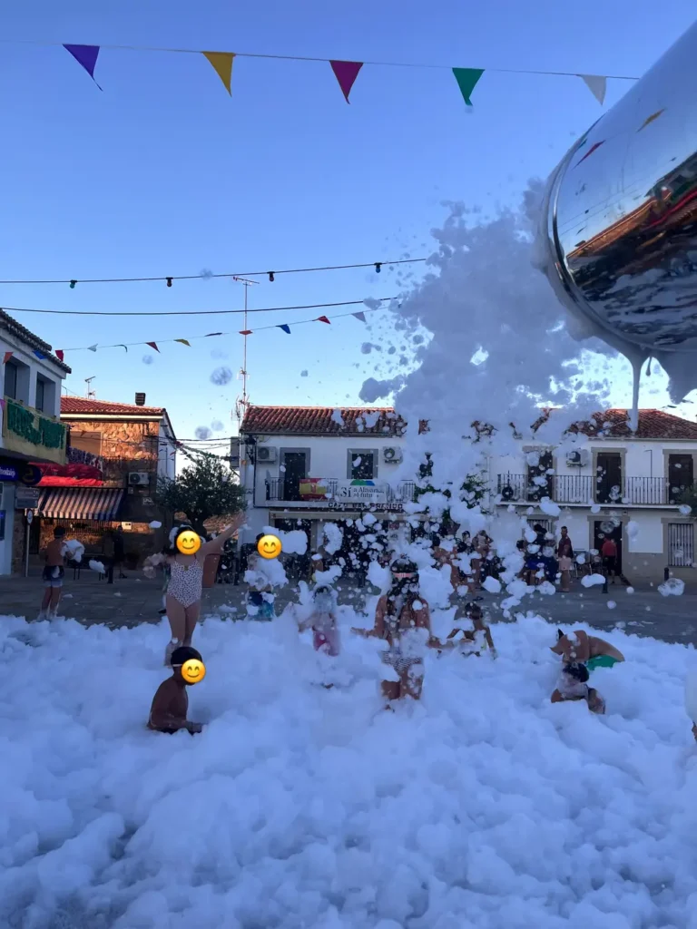 Fiesta de la espuma con la Asociación Belvisa (2)